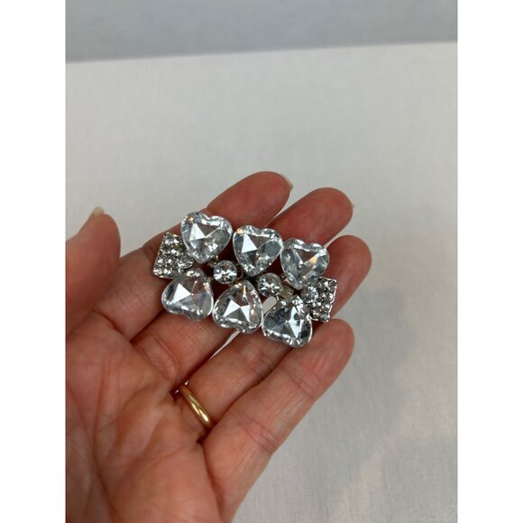 Vintage Heart Shaped Crystal Rhinestone Brooch Silver Tone Elegant Design - Picture 8 of 8